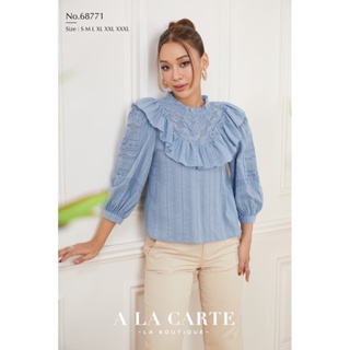 68771 พร้อมส่ง A La Carte เสื้อคอตตอนแขน 4 ส่วน ลายริ้ว เนื้อผ้านุ่มใส่สบายมา แต่งลูกไม้คอตตอนที่ช่วงอกและแขน มีระบาย...