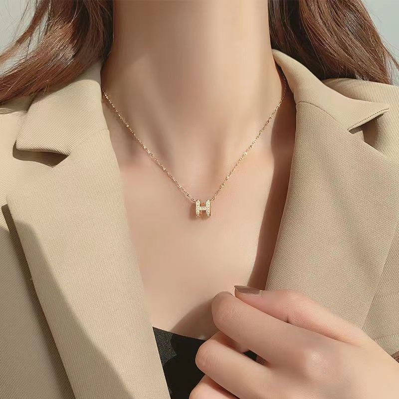 เกาหลี H สร้อยคอตัวอักษร Ins Rhinestone คอโซ่ทํางานโรงเรียน Neckchain สร้อยคอหญิงสําหรับผู้หญิง