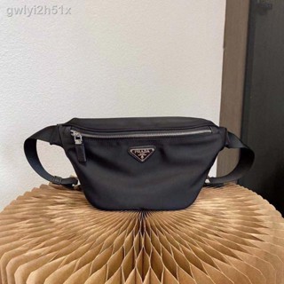 ♈In stockPrada Shoulder Bag Slant Chest Size: 28x15cm