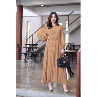 ✨Spot Maxi Dress ชุดเดรสตัวยาว ผ้าชีฟองลายจุด ชุดอัดพลีทแขนยาวกระโปรงยาว