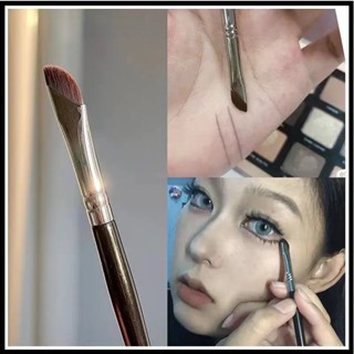 Sickle eyeliner brush slant angle flat head eyelids down to Lying Silkworm very thin blade, one pack of portable makeup tools