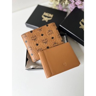 🤩กระเป๋าสตางค์ใบสั้น มี 2สีค่ะNew Mcm wallet มีไส้