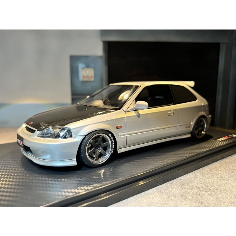 Ignition Model [IG2678] 1:18 Honda Civic (EK9) Type R Silver