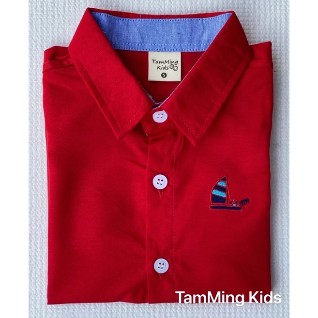 เสื้อเชิ้ตเด็กชายสีแดง ผ้า oxford เนื้อดีปักเรือใบ