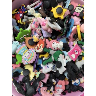 ตัวติดรองเท้าหัวโต jibbitz พร้องส่งคละลาย