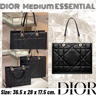 ดิออร์   DIOR  Medium ESSENTIAL กระเป๋าถือ/กระเป๋าถือ/กระเป๋าสะพาย/ความจุมาก/ยุโรปแท้100%