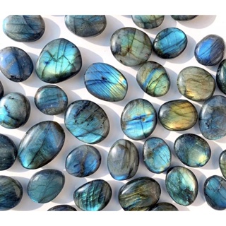 1 Pc Natural Rainbow Flash Labradorite Palm Stone /ลาบาดอร์ไลท์1PC Top Quality / Healing Tranformation Stone / Home