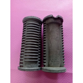 HONDA BENLY 125 150 C92 CA92 CB92 C95 CA95 FRONT FOOT PEG SET "JAPAN" MADE  // ยางพักเท้า พักเท้าหน้า สินค้าคุณภาพดี