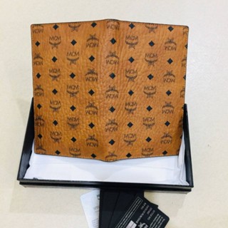 โปร New MCM  Passport Holder สีน้ำตาลได้ 2 ใบคุ้มมากคร้า