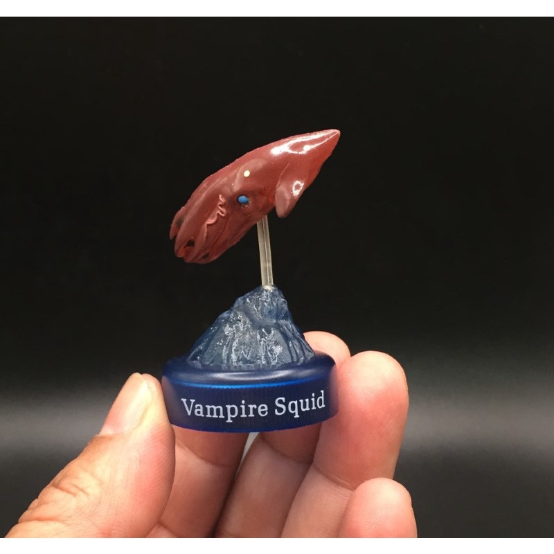 ฟิกเกอร์ สัตว์ทะเล งานฝา ปลาหมึกจิ๋ว  หมึกแวมไพร์ Vampire Squid  Deep Sea Odyssey Kaiyodo mini Figur