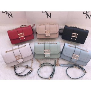 💋💋ส่งฟรี กระเป๋าลินรุ่นใหม่ หน้าคาดเข็มขัด ลดกว่า70%