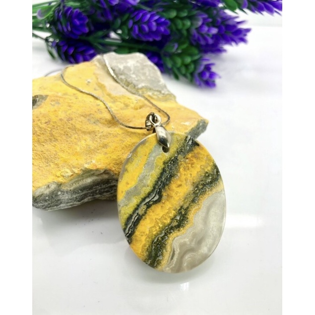 1Pc Natural BumbleBee Stone Pendant for Men And women