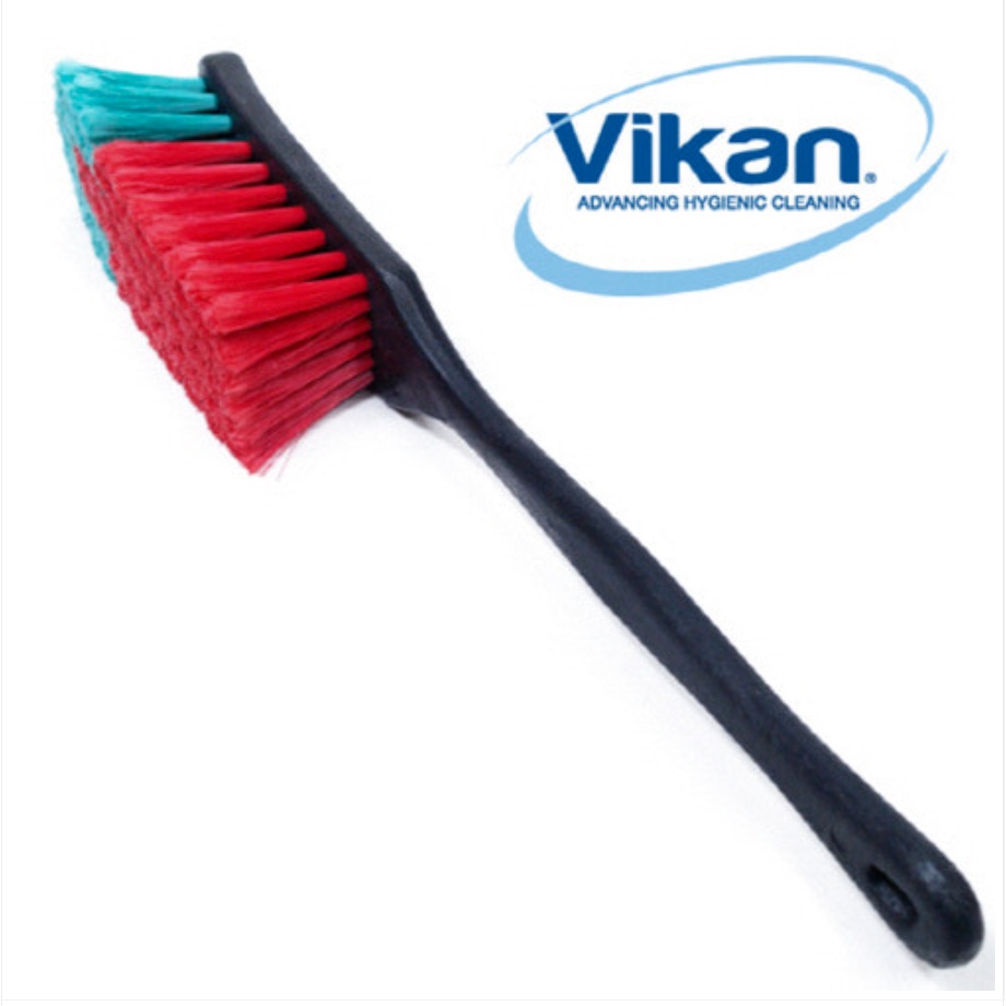 Vikan Long Handle Brush แปรงทำความสะอาดรถ อเนกประสงค์ขนอ่อนด้ามยาว แบรนด์วีเคนพรีเมียมจากเดนมาร์ก