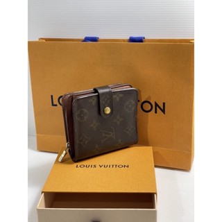 กระเป๋าสตางค์ Louis Vuitton zippy compact wallet