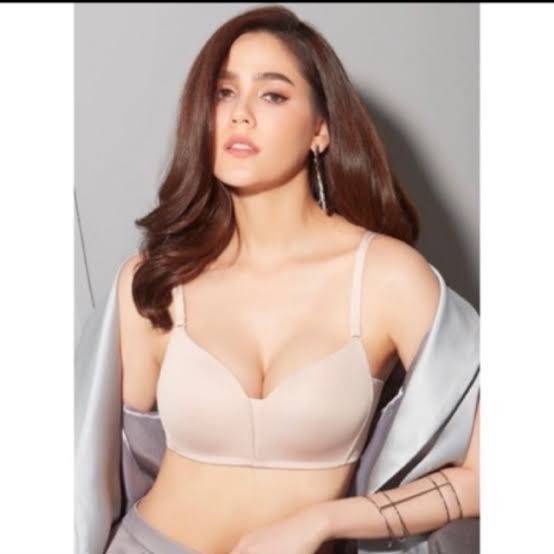 Sabina เสื้อชั้นใน Invisible Wire (ไม่มีโครง) รุ่น Modern V รหัส SBXI1300