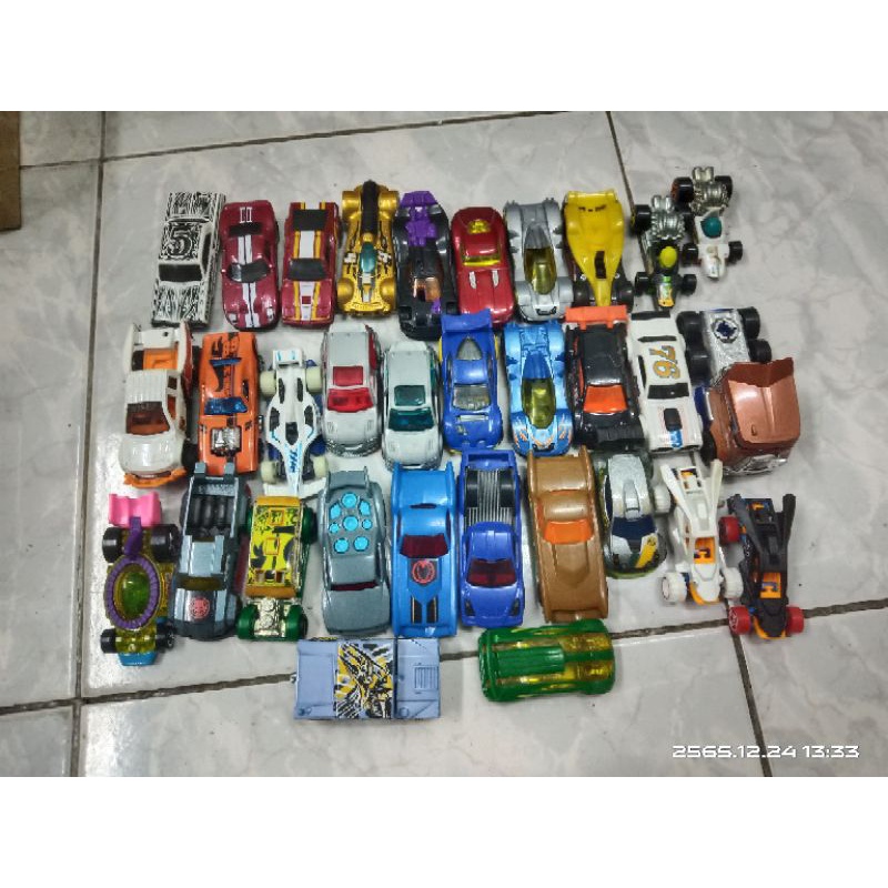 รวมรถ ชุดที่2Hot Wheels สเกล 1 ต่อ 64 งานสวย ไม่มีแพ็คเกจ เหมาะแก่การสะสม