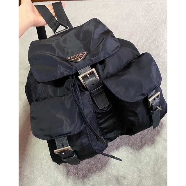 Vintage prada nylon backpack ของแท้ พราด้า ปราด้า กระเป๋าเป้ มือสอง แบรนด์เนม กระเป๋าผู้ชาย