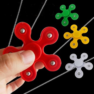 ของเล่นฟิกเกอร์ Hand Spiner Fidgets สุ่มสี สําหรับเด็ก เล่นคลายเครียด 1 ชิ้น