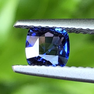 ไพลิน (Blue Sapphire) 0.81 กะรัต (Cts.) VVS