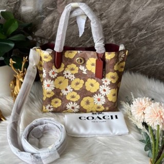 พร้อมส่ง แท้💯🇺🇸Willow Tote 24 In Signature Canvas With Floral Print