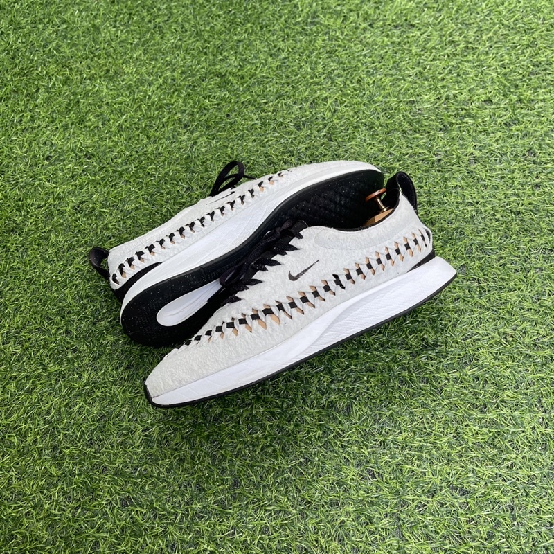 dualtone racer woven nike