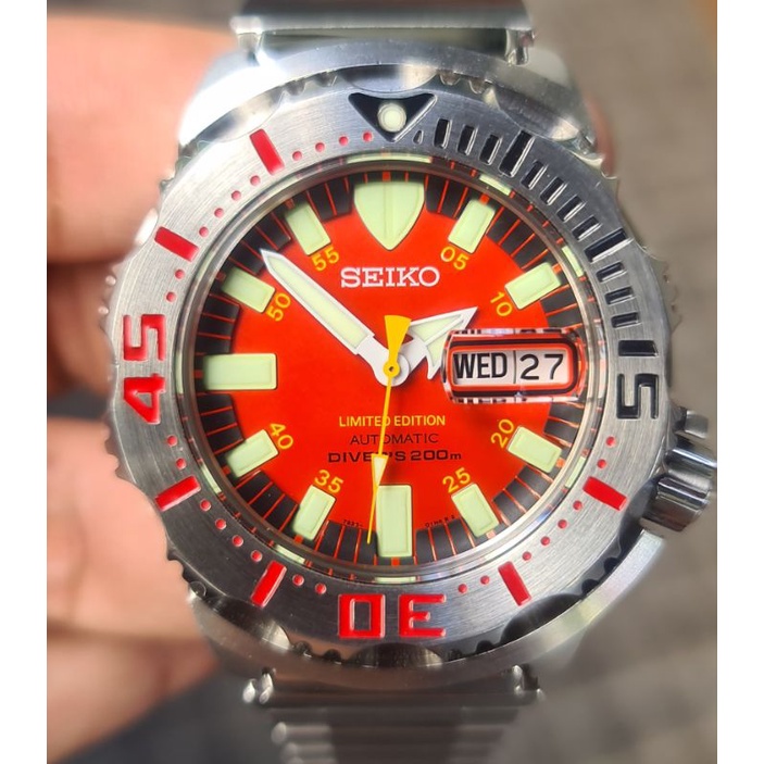 Seiko Monster Red Limited Edition SKZ243K1