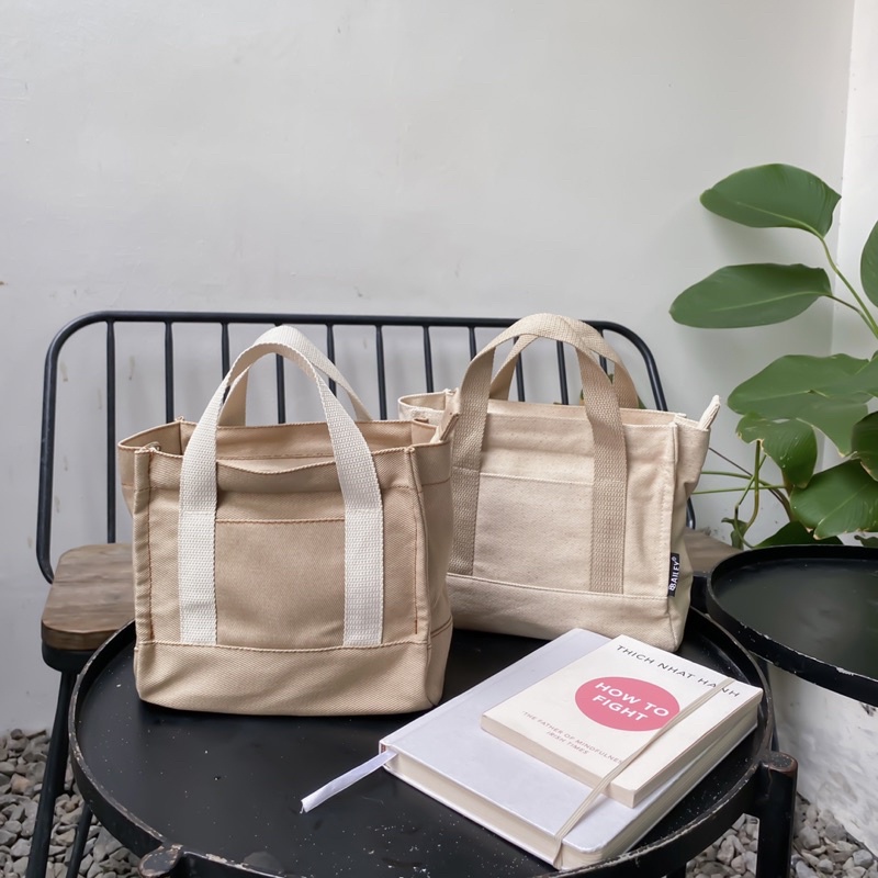 Bailey Market - VENICE - Canvas slingbag- กระเป๋าสะพายข้างผู้หญิง