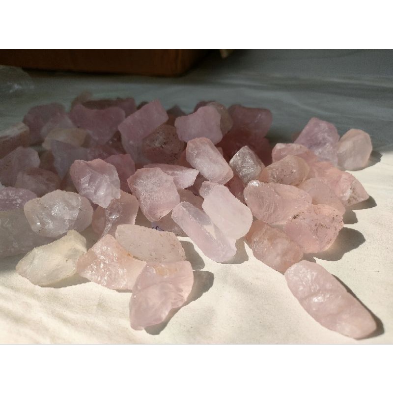 โรสควอตซ์ (Rose Quartz) หินแท้💯