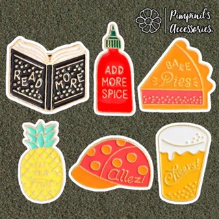 ʕ •ᴥ•ʔ ✿ พร้อมส่ง : เข็มกลัดเซ็ทพาย,เบียร์,หนังสือและสัปปะรด | Pie, Beer, Book &amp; Pineapple Enamel Brooch Pin Set.