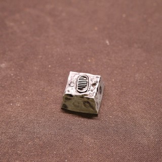 ส่งฟรี Artisan keycap Moon Foot Print