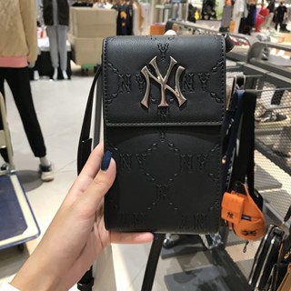 MLB NY BAGกระเป๋าใส่มือถือสพายข้างเเบบถือปรับขนาดได้รุ่นMONOGRAM