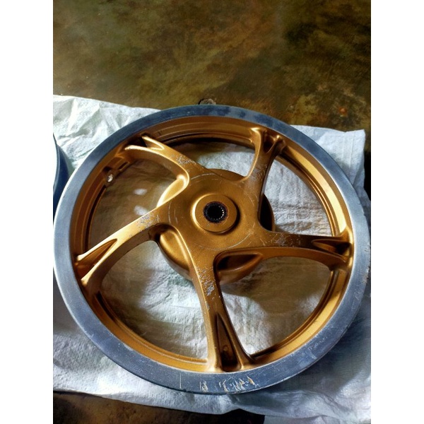 ล้อแม็กyamaha  mio ตาโต