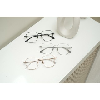 LOOK75013 กรอบแว่นไทเทเนี่ยมทรงเหลี่ยม สั่งทำสายตาได้