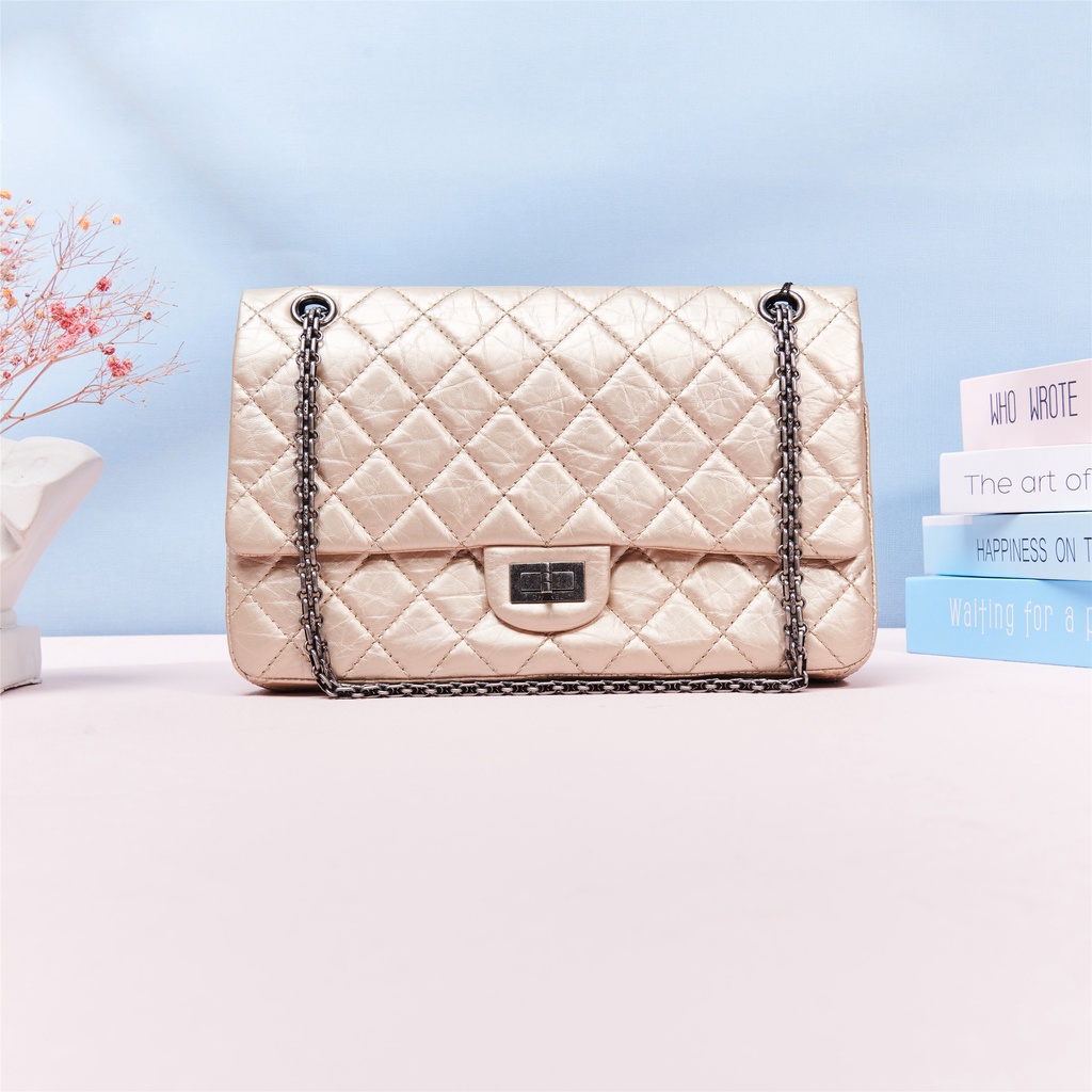 CHANEL กระเป๋า Chanel gold oil wax leather 2.55 กระเป๋าสายโซ่