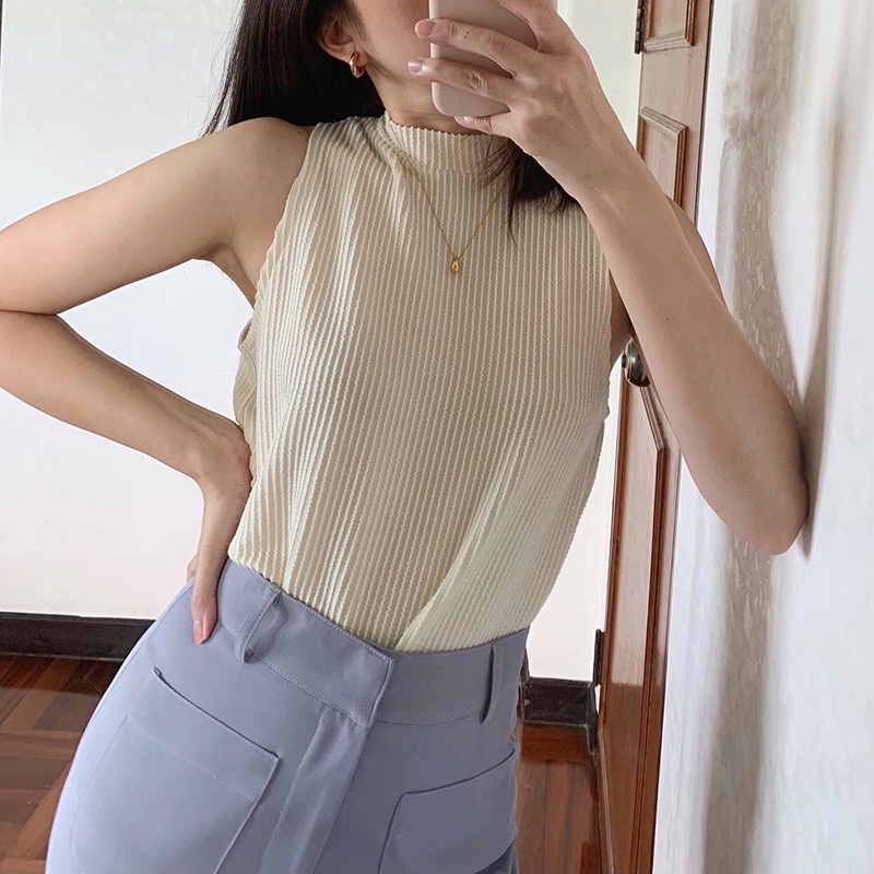 ส่งต่อ เสื้อแขนกุด คอปีน ketch apparel สีครีม size s