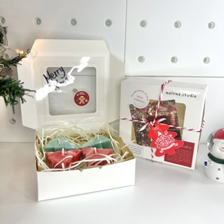 X-mas T-light Set 4 ชิ้น/4 กลิ่น (ชิ้นละ 25 กรัม) ตกแต่งกล่องตามภาพ