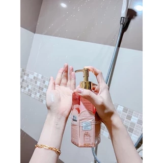 🌸เจลอาบน้ำ pretty Angle กลิ่นหอม หอมติดทนนาน ขนาด 320 ML🌸