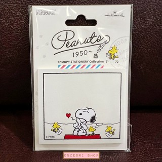 Snoopy x Hallmark Sticky Memo ลายจดหมายสีขาว เป็นกระดาษโน้ตมีกาว แบบโพสท์อิท ขนาด 5.4 x 6.2 ซม. มี 30 แผ่น