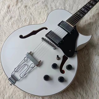 White Gibson ES 137 ปิ๊กอัพฮัมบัคเกอร์กีตาร์ไฟฟ้า กึ่งกลวง โครเมี่ยม