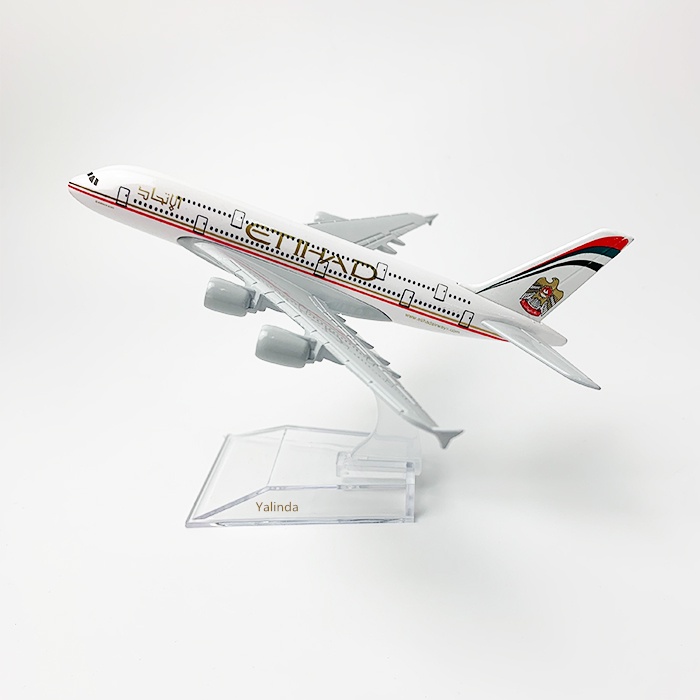 Yalinda Etihad Airways A380 16 ซม.ชุดเครื่องบินเด็กวันเกิดของเล่นเครื่องบินรุ่น