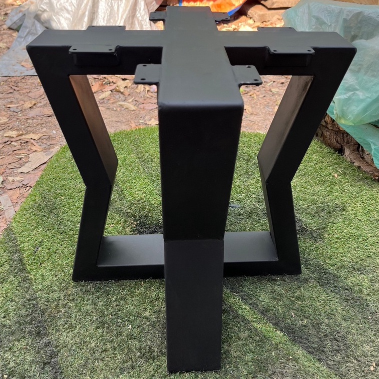 Pradoo'Siam ขาโต๊ะเหล็กสำเร็จรูป ทรงดาวบวก 1 ตัว สีดำด้าน มีหลายขนาดให้เลือก ทำจากเหล็กกัลวาไนท์อย่า