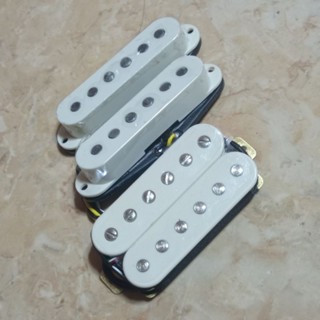 ชุดปิ๊กอัพ Squier Stratocaster HSS Classic Vibe Alnico