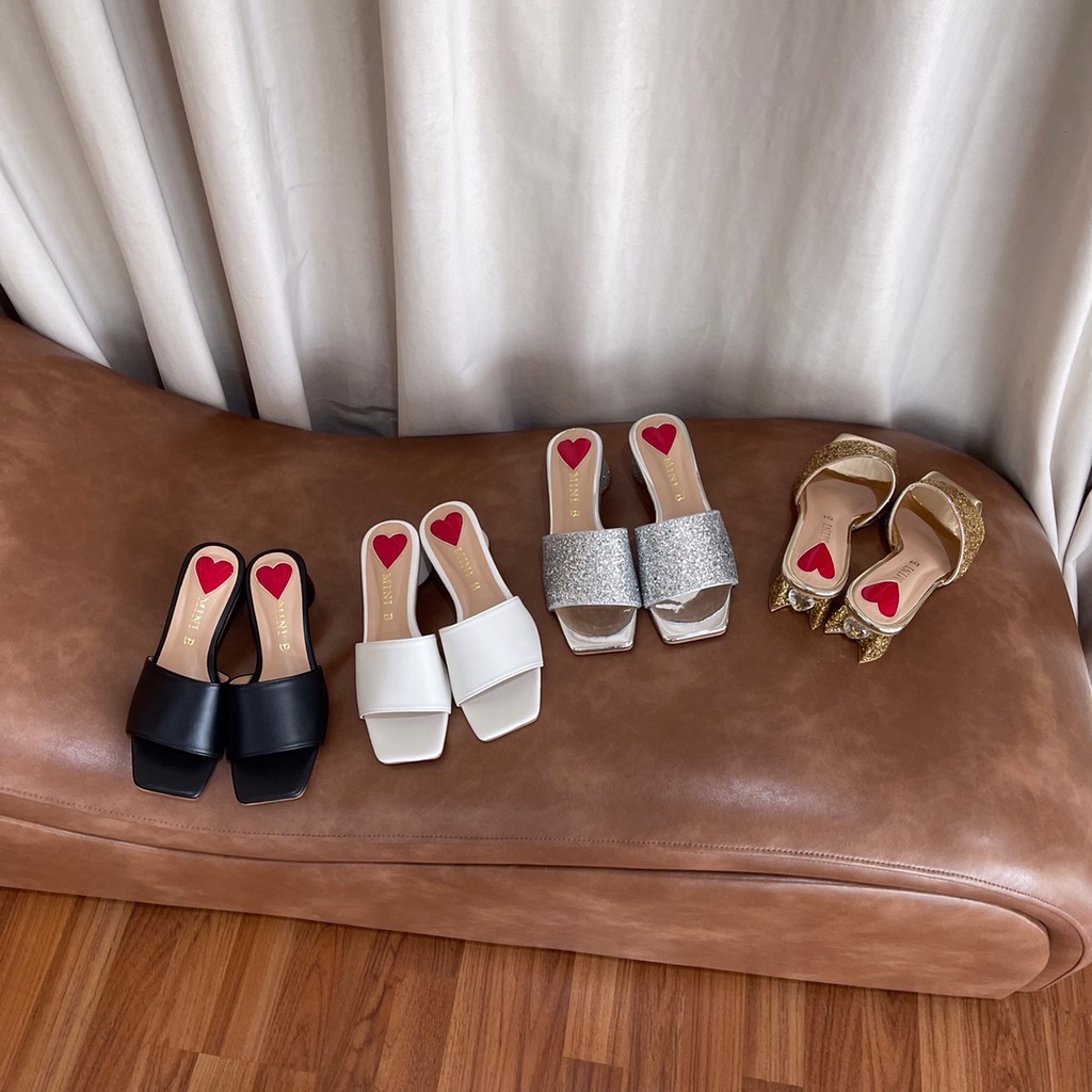 910 บาท MiniB-112 Crystal Heart collection รองเท้าส้นสูงหน้าแผ่นแบบสวม ส้นประดับจิวเวอร์รี่หัวใจ Women Shoes