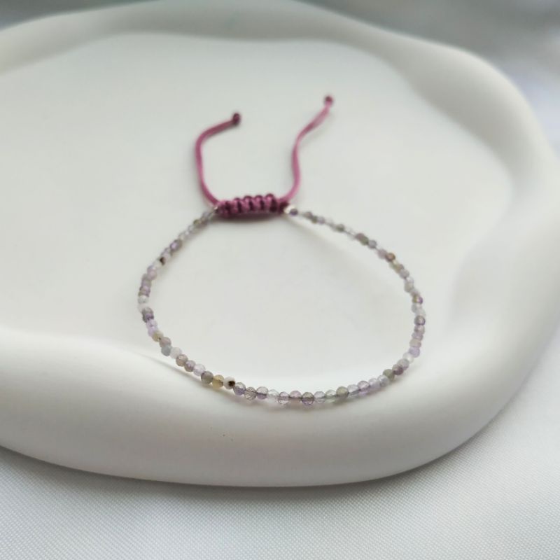 Amethyst- อเมทิสต์ หินเจียร 2 มิล สร้อยข้อมือ สร้อยข้อมือหินมงคล หินนำโชค อเมทิสต์หินแห่งการบำบัด สีม่วงอ่อน