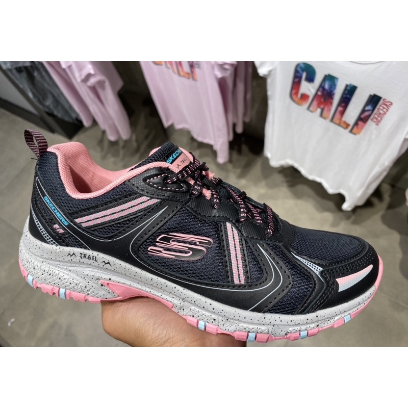 Skechers Trail Hillcrest
