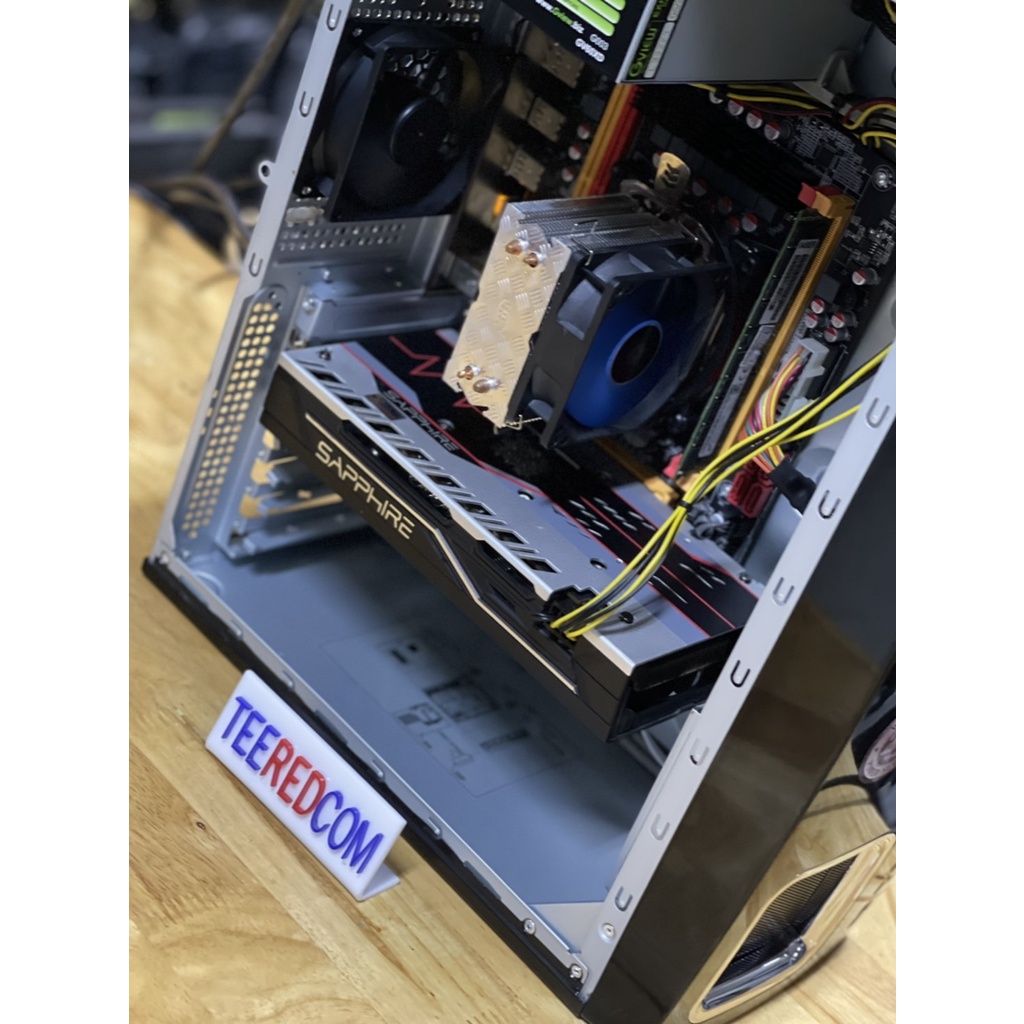คอมเล่นเกมส์ ทํางาน ตัดต่อ เเรงๆ  CPU E5 2690 8C 16T Turbo 3.8Ghz/RAM 16GB/RX 550 4GB/ SSD M.2 Nvme 256GB