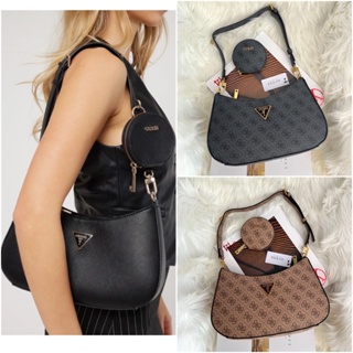 กระเป๋าสะพายไหล่+ใบลูกห้อย Guess Alexie Top Zip Shoulder Bag  ของแท้