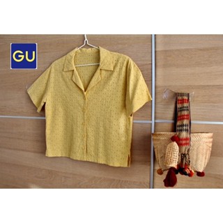 GU  x cotton ปักฉลุทั้งตัว สีเหลืองมัสตาร์ด แขนสั้น น่ารัก •มี S และ M