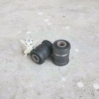 บู้ชปีกนก​ ล่าง​ เล็ก​ Toyota Rav4 Sxa11 97-00 [48654-42020] เทียม