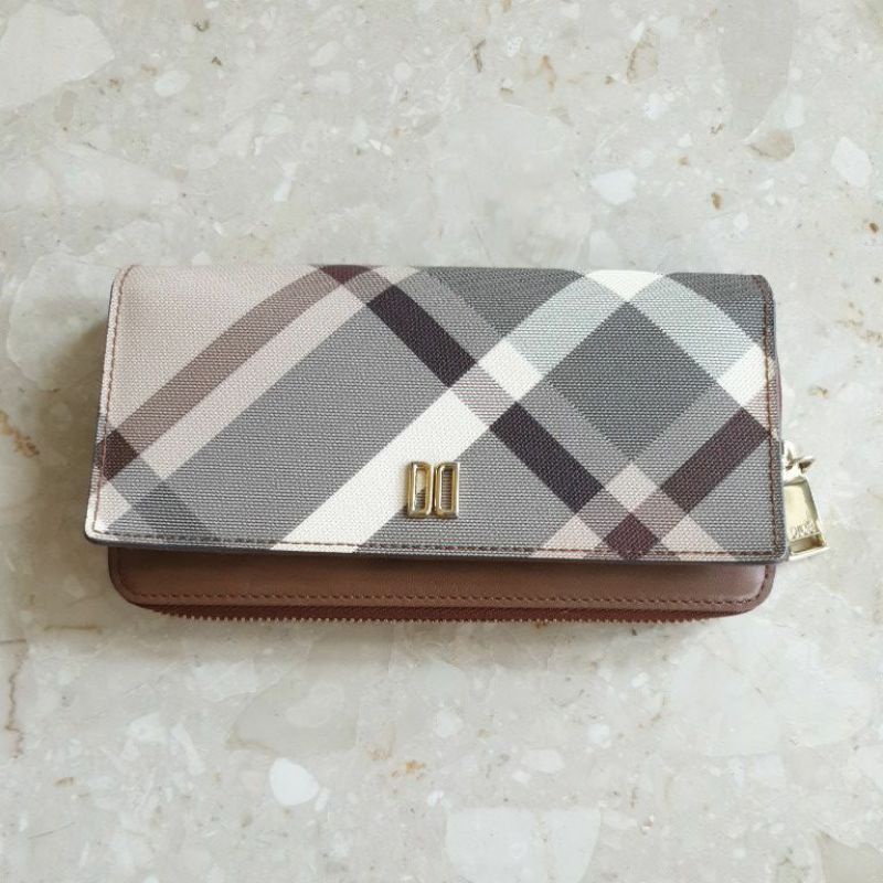 กระเป๋าสตางค์ผู้หญิง DAKS (มือสอง)